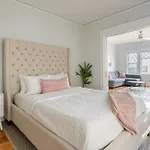 Stay Portland Collection - Sunnyside Wonderland- Coffee Shops, Bars & Parks